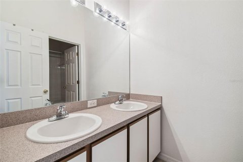 Купить таунхаус в Ривервью, Флорида 4 комнаты, 145.39м2, № 1913862 - фото 21