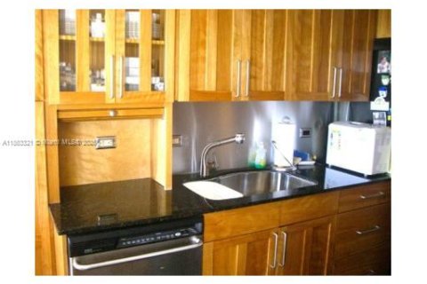 Copropriété à vendre à Hollywood, Floride: 2 chambres, 145.86 m2 № 2042203 - photo 7