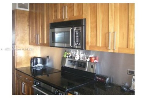 Copropriété à vendre à Hollywood, Floride: 2 chambres, 145.86 m2 № 2042203 - photo 8