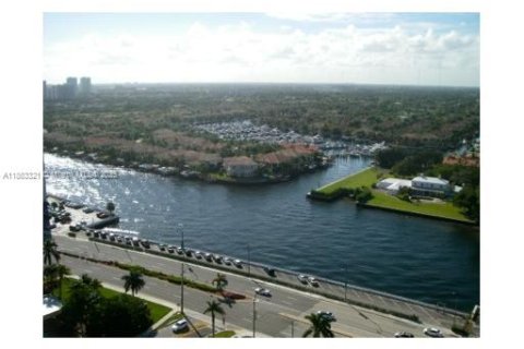 Copropriété à vendre à Hollywood, Floride: 2 chambres, 145.86 m2 № 2042203 - photo 19