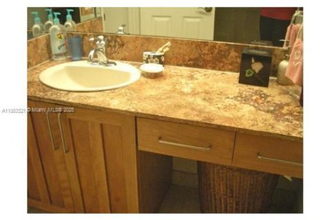 Copropriété à vendre à Hollywood, Floride: 2 chambres, 145.86 m2 № 2042203 - photo 14