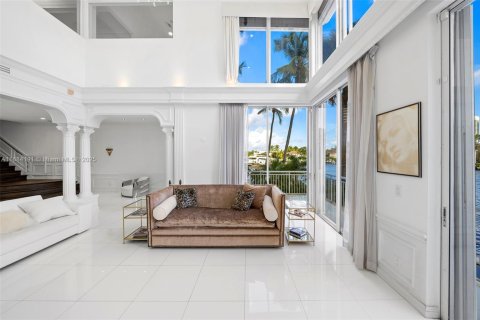 Купить таунхаус в Авентура, Флорида 4 спальни, 399.48м2, № 1428083 - фото 8