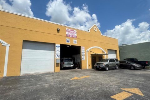 Commercial property in Homestead, Florida № 2245367 - photo 4