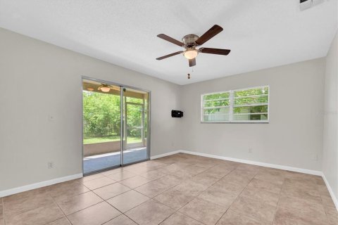 Villa ou maison à vendre à Palmetto, Floride: 2 chambres, 84.26 m2 № 2330910 - photo 4