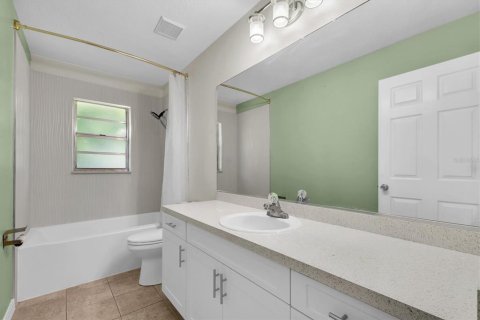 Villa ou maison à vendre à Palmetto, Floride: 2 chambres, 84.26 m2 № 2330910 - photo 21