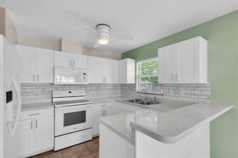 Villa ou maison à vendre à Palmetto, Floride: 2 chambres, 84.26 m2 № 2330910 - photo 10