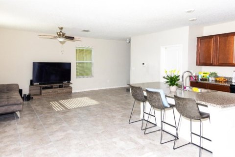 House in Ruskin, Florida 4 bedrooms, 186.45 sq.m. № 1869600 - photo 15