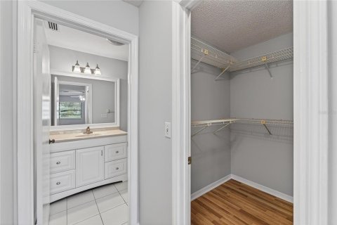 Купить кондоминиум в Сан-Сити-Центр, Флорида 4 комнаты, 172.52м2, № 2093577 - фото 15