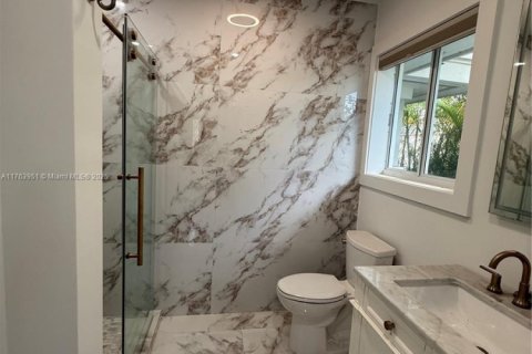 Villa ou maison à louer à Coral Gables, Floride: 3 chambres, 155.24 m2 № 1691113 - photo 22