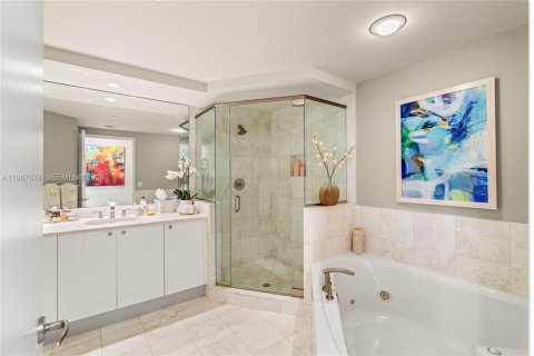 Condo in Miami, Florida, 3 bedrooms № 2180123 - photo 28