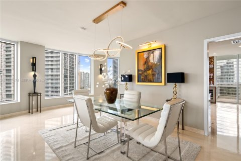 Condo in Miami, Florida, 3 bedrooms № 2180123 - photo 9