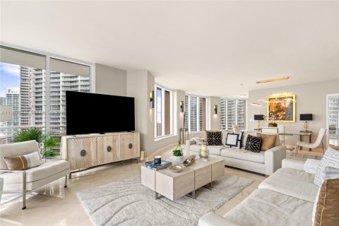 Condo in Miami, Florida, 3 bedrooms № 2180123 - photo 15