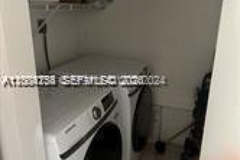 Apartment in Aventura, Florida 1 bedroom, 69.68 sq.m. № 2068424 - photo 6