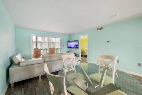 Condo in Sarasota, Florida, 2 bedrooms  № 2097558 - photo 15