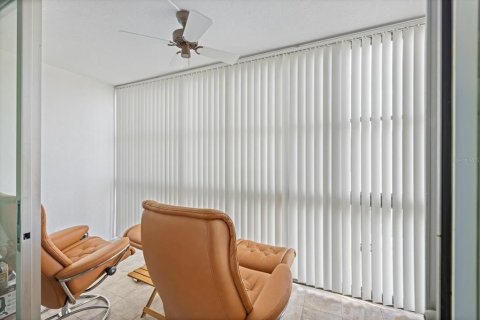 Condo in Sarasota, Florida, 2 bedrooms  № 2097558 - photo 29