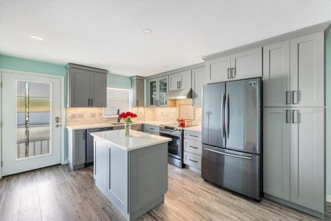 Condo in Sarasota, Florida, 2 bedrooms  № 2097558 - photo 6