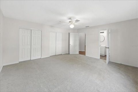 House in Edgewater, Florida 3 bedrooms, 129.51 sq.m. № 2394062 - photo 9