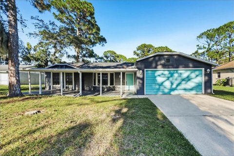 House in Edgewater, Florida 3 bedrooms, 129.51 sq.m. № 2394062