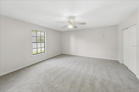 House in Edgewater, Florida 3 bedrooms, 129.51 sq.m. № 2394062 - photo 8