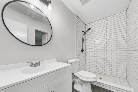 House in Edgewater, Florida 3 bedrooms, 129.51 sq.m. № 2394062 - photo 10