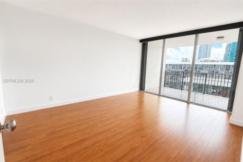 Copropriété à vendre à Miami, Floride: 1 chambre, 98.85 m2 № 2145910 - photo 10