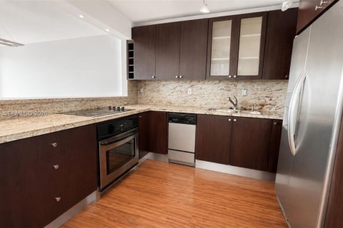 Copropriété à vendre à Miami, Floride: 1 chambre, 98.85 m2 № 2145910 - photo 4