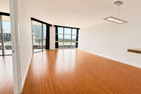 Copropriété à vendre à Miami, Floride: 1 chambre, 98.85 m2 № 2145910 - photo 15
