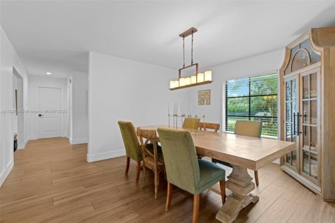 Casa en venta en Plantation, Florida, 4 dormitorios, 260.22 m2 № 1944620 - foto 8