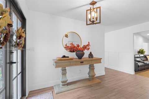 Casa en venta en Plantation, Florida, 4 dormitorios, 260.22 m2 № 1944620 - foto 4