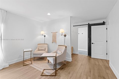 Casa en venta en Plantation, Florida, 4 dormitorios, 260.22 m2 № 1944620 - foto 14