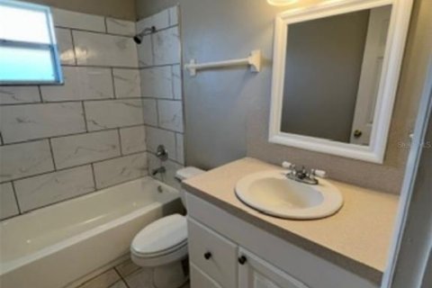 Copropriété à louer à Apollo Beach, Floride: 2 chambres, 74.32 m2 № 1724214 - photo 4
