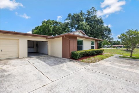 Villa ou maison à vendre à Palm Harbor, Floride: 2 chambres, 85.28 m2 № 2147616 - photo 25