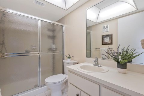 Villa ou maison à vendre à Palm Harbor, Floride: 2 chambres, 85.28 m2 № 2147616 - photo 21