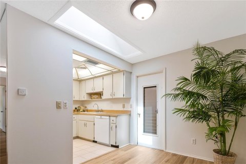 Villa ou maison à vendre à Palm Harbor, Floride: 2 chambres, 85.28 m2 № 2147616 - photo 8