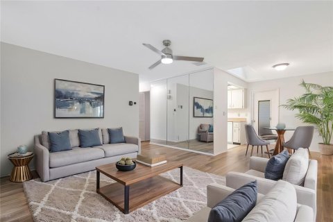 Villa ou maison à vendre à Palm Harbor, Floride: 2 chambres, 85.28 m2 № 2147616 - photo 3