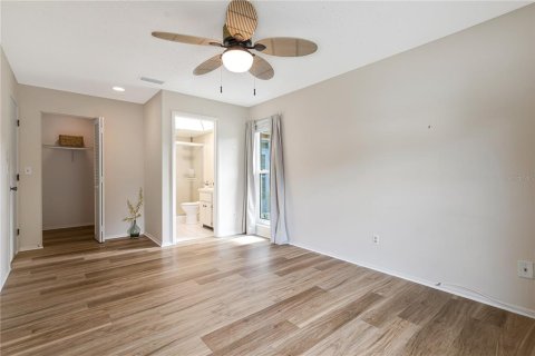 Villa ou maison à vendre à Palm Harbor, Floride: 2 chambres, 85.28 m2 № 2147616 - photo 18