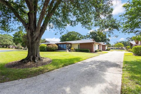 Villa ou maison à vendre à Palm Harbor, Floride: 2 chambres, 85.28 m2 № 2147616 - photo 28