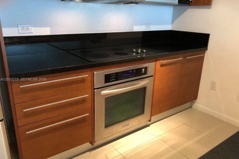 Condo in Miami, Florida, 1 bedroom  № 2171480 - photo 20