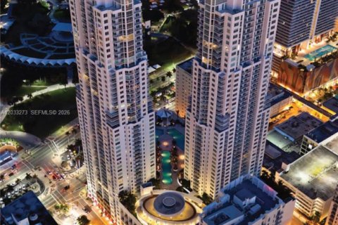 Condo in Miami, Florida, 1 bedroom  № 2171480 - photo 15