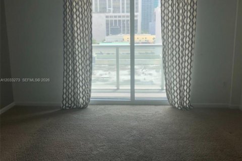 Condo in Miami, Florida, 1 bedroom  № 2171480 - photo 16
