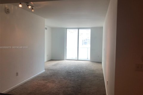 Condo in Miami, Florida, 1 bedroom  № 2171480 - photo 19
