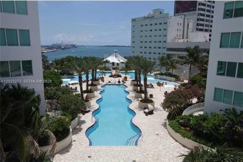 Condo in Miami, Florida, 1 bedroom  № 2171480 - photo 14