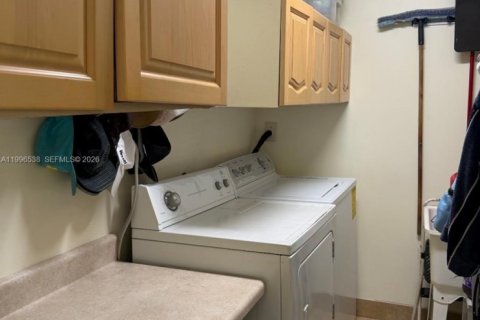 Villa ou maison à vendre à Lake Worth, Floride: 3 chambres, 195.09 m2 № 2058914 - photo 8