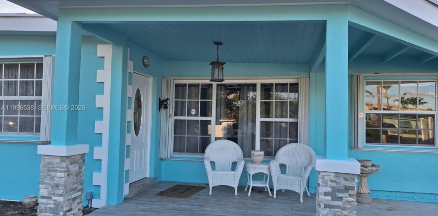 Villa ou maison à Lake Worth, Floride 3 chambres, 195.09 m2 № 2058914