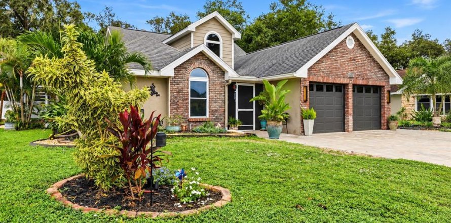 Villa ou maison à Sarasota, Floride 3 chambres, 144.93 m2 № 2415543
