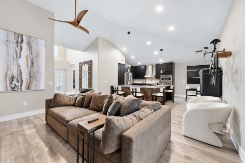 Villa ou maison à vendre à Sarasota, Floride: 3 chambres, 144.93 m2 № 2415543 - photo 10