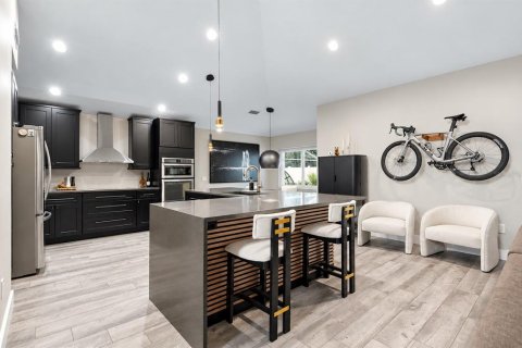 Villa ou maison à vendre à Sarasota, Floride: 3 chambres, 144.93 m2 № 2415543 - photo 12
