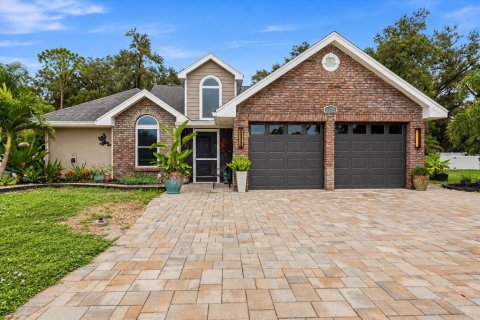Villa ou maison à vendre à Sarasota, Floride: 3 chambres, 144.93 m2 № 2415543 - photo 2