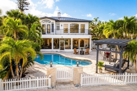 Casa en venta en North Redington Beach, Florida, 5 dormitorios, 377.46 m2 № 2221573 - foto 17