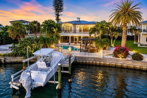 Casa en venta en North Redington Beach, Florida, 5 dormitorios, 377.46 m2 № 2221573 - foto 19